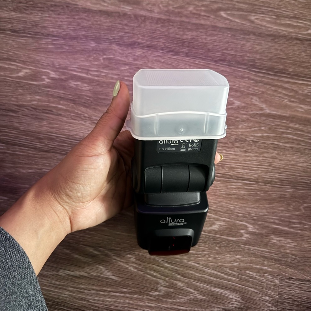 Black Camera Flash - Picture 4 of 13